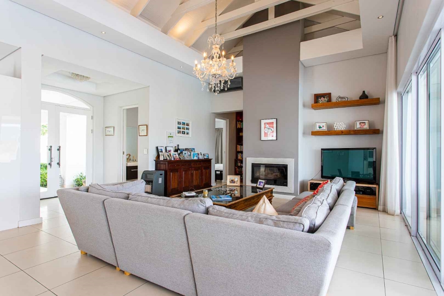 To Let 4 Bedroom Property for Rent in Val De Vie Estate Western Cape